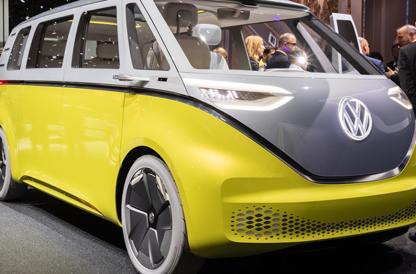  Volkswagen anuncia o lançamento da Kombi elétrica com sistema autônomo