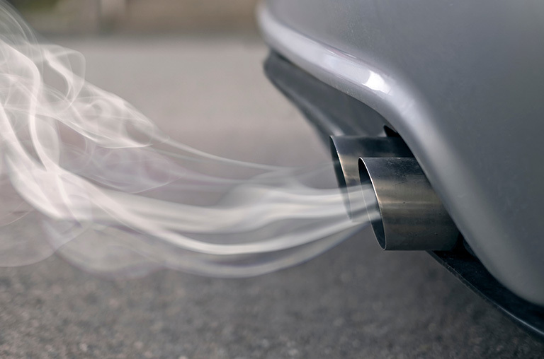  Como prevenir a intoxicação por monóxido de carbono através do escapamento do carro