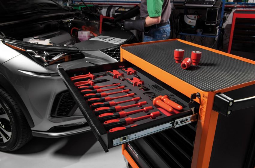  Tramontina PRO oferece ferramentas para manutenção de veículos elétricos